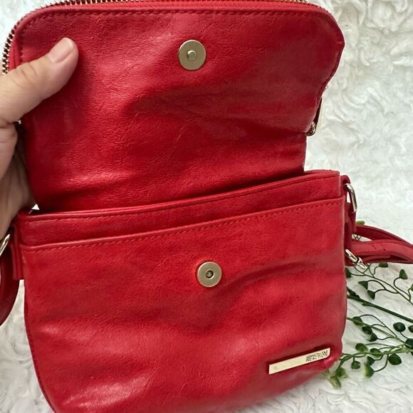 Kenneth Cole Reaction Red Flap Snap Mini Crossbody Bag Vegan Faux Leather - Picture 7 of 11